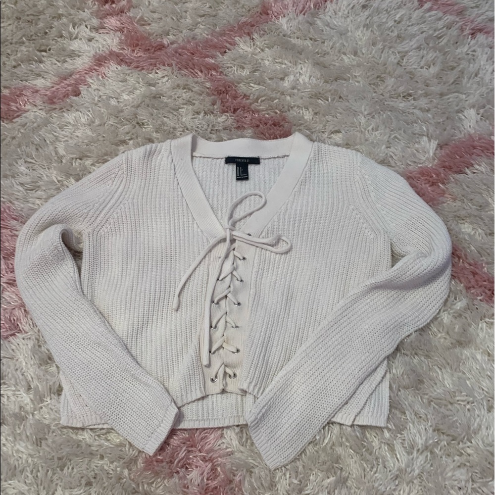 white forever 21 sweater
